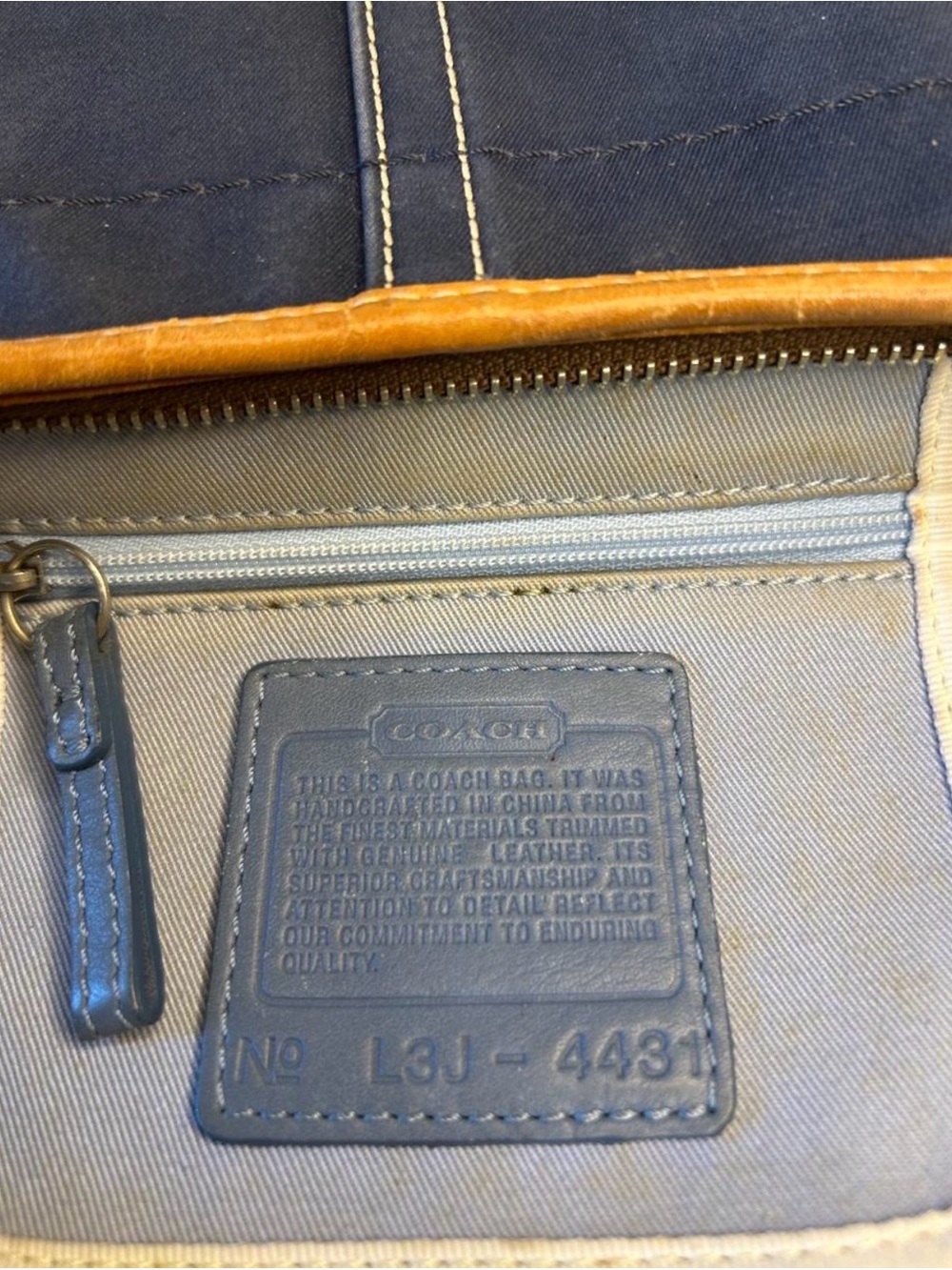 Coach Soho Lynn Vintage Hobo Bag 4431 - Picture 7 of 8